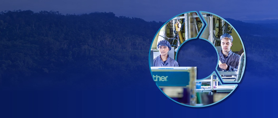 Circular process graphic containing an image of female and male technicians in a remanufacturing environment, on a dark blue background